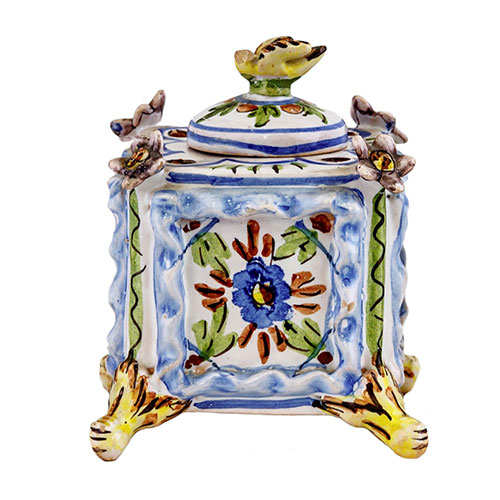 Sub.:14-On - Lote: 1310 -  Tintero en cer�mica vidriada con decoraci�n pol�croma sobre fondo de engobe blanco