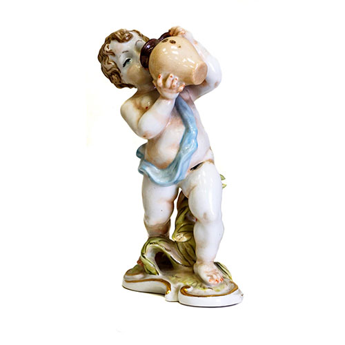 Sub.:14-On - Lote: 1353 -  Putti bebiendo de una orza de miel