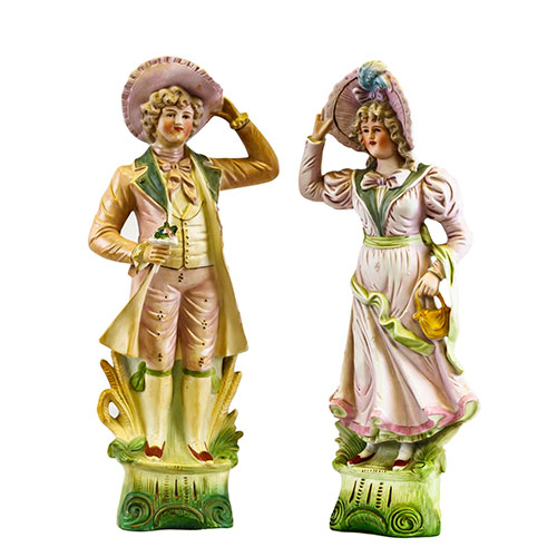 Sub.:14-On - Lote: 1268 -  Pareja de ni�os en biscuit, restaurados.