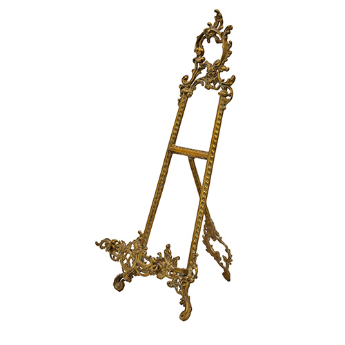 Sub.:14 - Lote: 1341 -  Atril de sobremesa estilo Luis XV en bronce dorado. Ca. 1900,