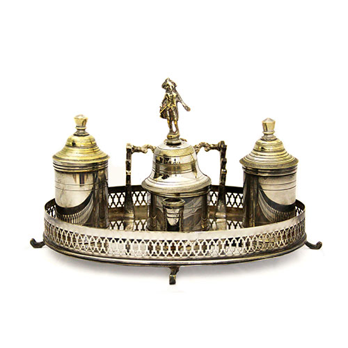 Sub.:15-Oc - Lote: 127 -  Escriban�a realizada en metal plateado