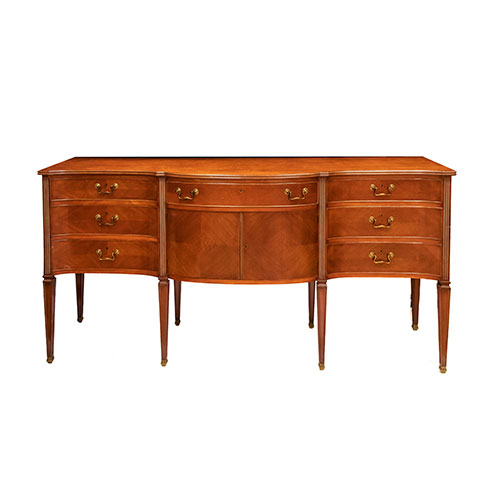 Sub.:15-Oc - Lote: 280 -  Aparador estilo ingl�s con siete cajones y dos puertas.