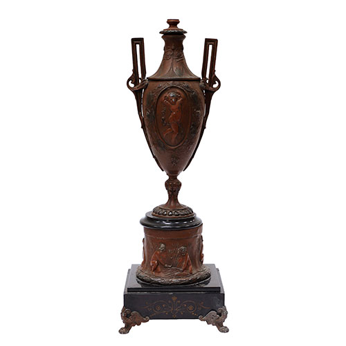 Sub.:15-Oc - Lote: 158 -  Copa en calamina con base en m�rmol negro