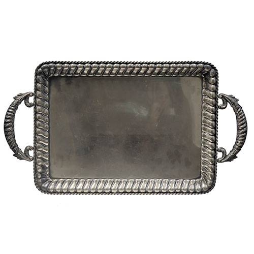 Sub.:15-Oc - Lote: 203 -  Bandeja en metal plateado con dos asas.