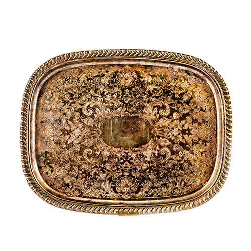 Sub.:15-Oc - Lote: 205 -  Bandeja con borde gallonado y grabada con decoraci�n vegetal .