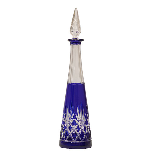 Sub.:15-Oc - Lote: 225 -  Licorera en cristal tallado de Bohemia azul