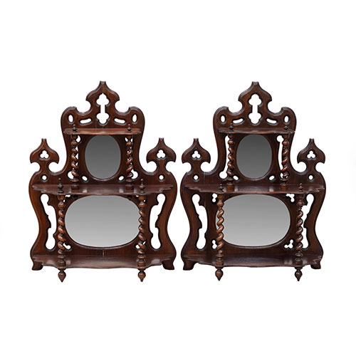 Sub.:15-Oc - Lote: 139 -  Pareja de estantes de colgar en caoba y espejos