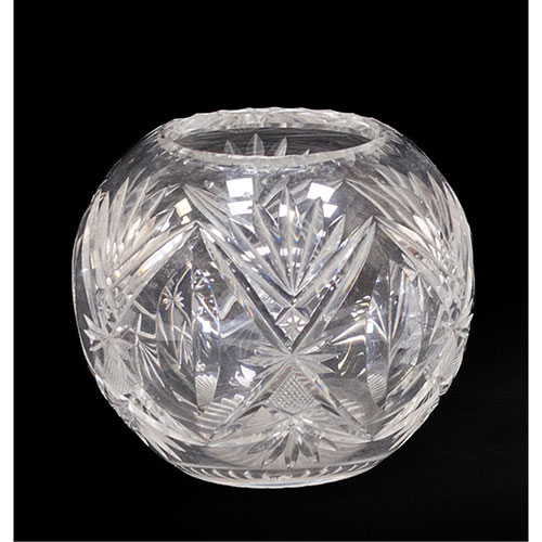 Sub.:15-Oc - Lote: 338 -  Recipiente para vela en cristal tallado