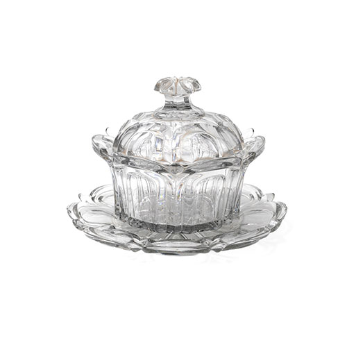 Sub.:15-Oc - Lote: 301 -  Compotera en cristal tallado con tapa y plato