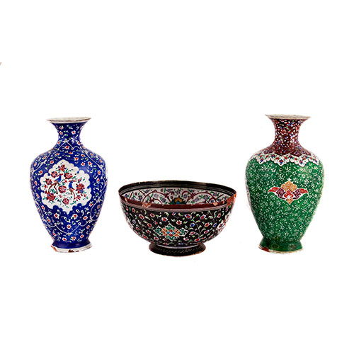 Sub.:15-Oc - Lote: 300 -  Pareja de jarrones y bol en esmalte