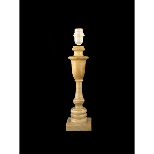 Sub.:15-Oc - Lote: 277 -  L�mpara de mesa en alabastro de fuste torneado