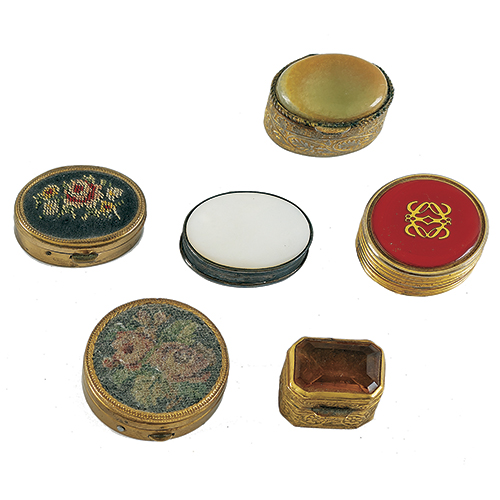 Sub.:16-Oc - Lote: 247 -  Lote de 6 cajitas pastillero de diferentes formas y tama�os.