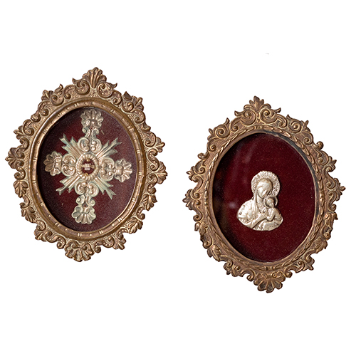 Sub.:16-Oc - Lote: 316 -  Dos relicarios en lat�n 