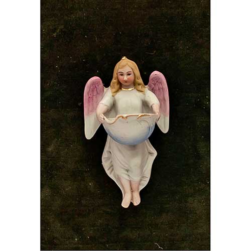 Sub.:17-Oc - Lote: 339 -  Aguabenditeras, con forma de �ngel en biscuit policromado .