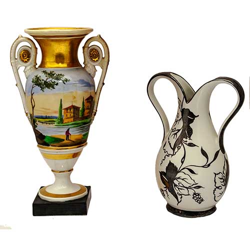 Sub.:17-Oc - Lote: 197 -  Lote de dos jarrones en porcelana, uno contempor�neo con volutas vegetales en plateado con pelo; y otro franc�s con escena pintada de vista de r�o.