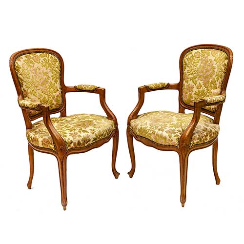 Sub.:17-Oc - Lote: 296 -  Pareja de sillones en madera de haya con tapicer�a de flores.