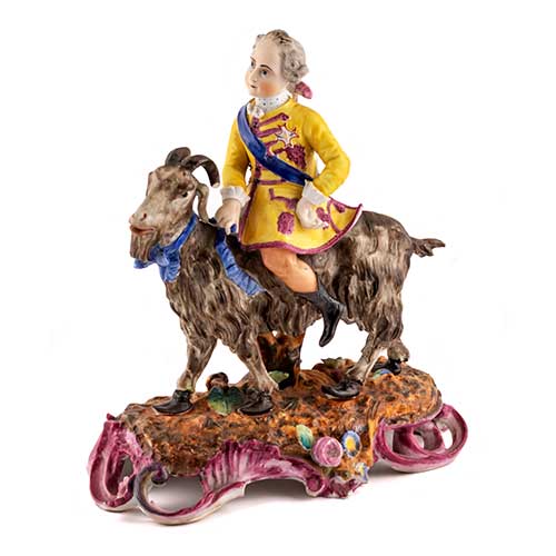 Sub.:17-Oc - Lote: 306 -  Figura en biscuit de ni�o con cabra