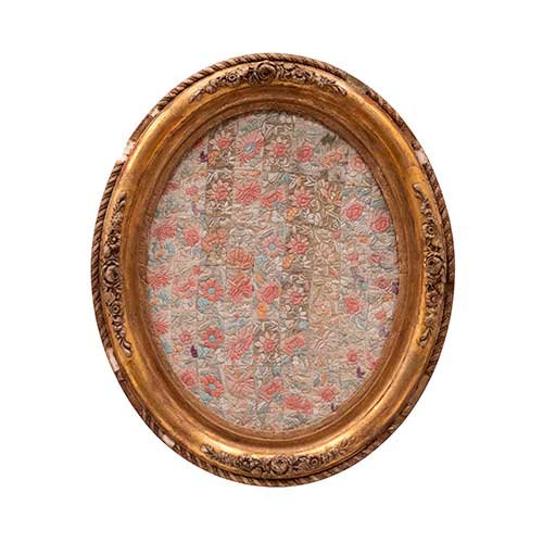 Sub.:17-Oc - Lote: 477 -  Marco ovalado con bordado