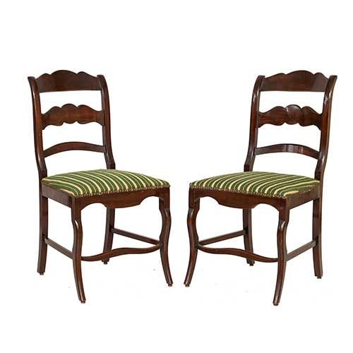Sub.:17-Oc - Lote: 115 -  Pareja de sillas con tapicer�a verde y beige a rayas.