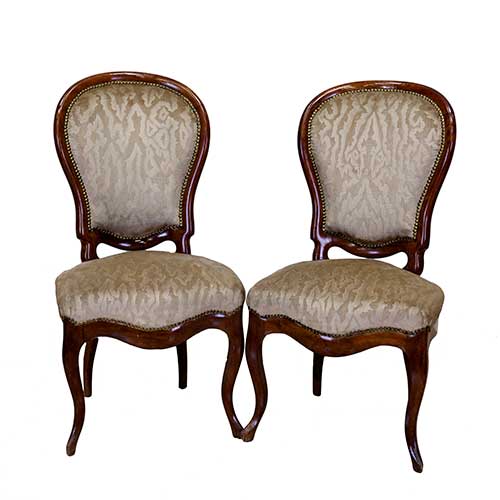 Sub.:17-Oc - Lote: 235 -  Pareja de sillas isabelinas en madera