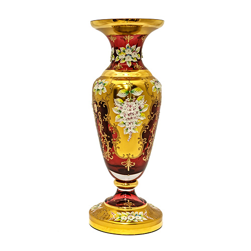 Sub.:17 - Lote: 268 -  Jarrn en cristal rojo y porcelana con relieves dorados y florales.