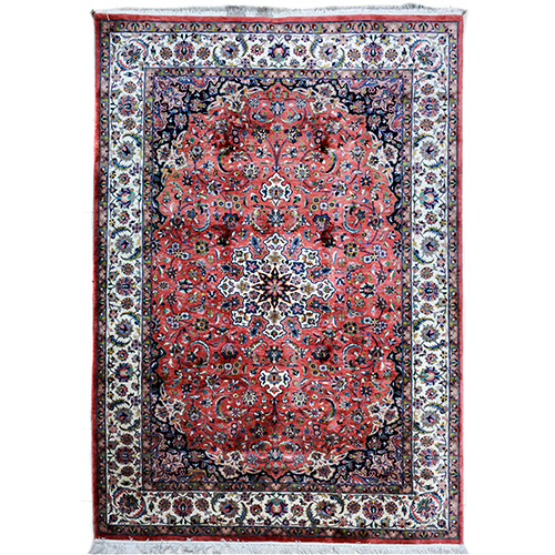 Sub.:17 - Lote: 1310 -  Alfombra tipo persa que reformula motivos de la tradici�n de Isfahan