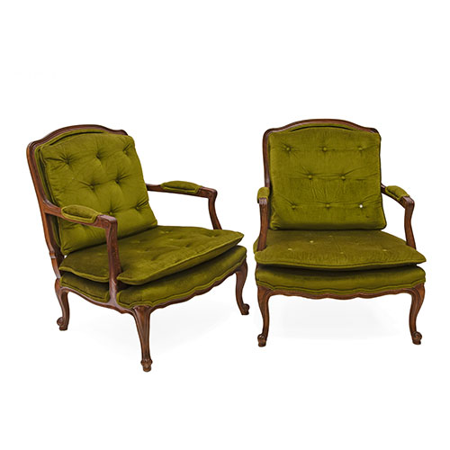 Sub.:18 - Lote: 1285 -  Pareja de sillones de estilo Luis XV con tapicer�a verde.