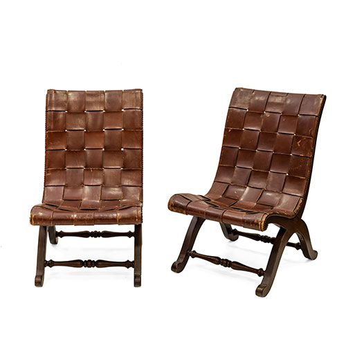 Sub.:18 - Lote: 1322 -  Pareja de sillas bajas en cuero de Valenti