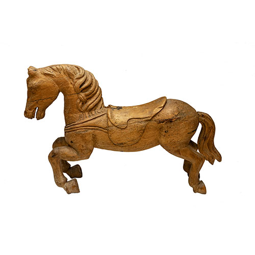 Sub.:18 - Lote: 1365 -  Caballo de feria realizado en madera, s. XIX.