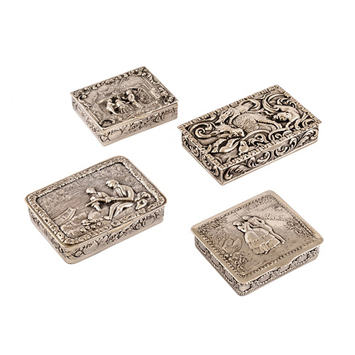 Sub.:19 - Lote: 1278 -  Lote de cuatro cajitas pastillero en plata. 