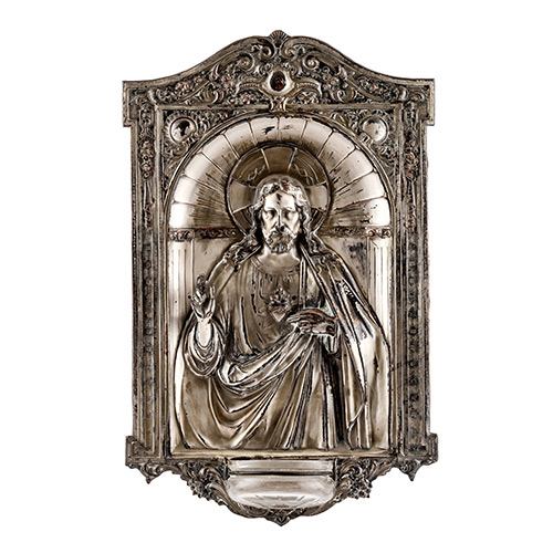 Sub.:19 - Lote: 1308 -  Benditera de Sagrado Coraz�n realizada en cobre plateado.