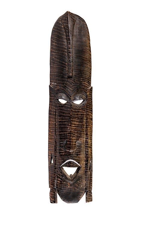 Sub.:19 - Lote: 212 -  M�scara africana en madera tallada. Kenia, S.XX.