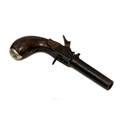 Urna de metacrilato para pareja de pistolas antiguas. – Armas Antiguas