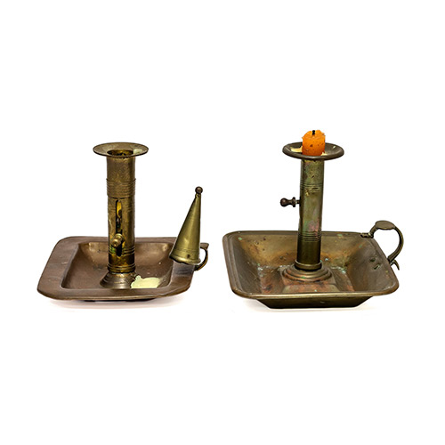 Sub.:19 - Lote: 181 -  Lote de dos palmatorias en lat�n. 