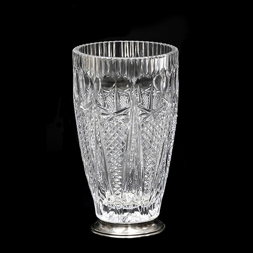 Sub.:19 - Lote: 1435 -  Jarrn en cristal tallado.