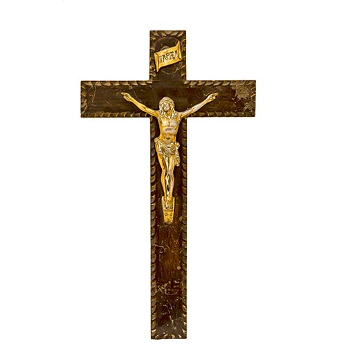 Sub.:2-On - Lote: 1462 -  Cristo en calamina, sobre cruz de madera.