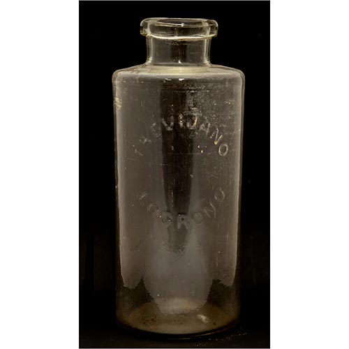 Sub.:2-On - Lote: 1314 -  Botelln de perfumeria en cristal prensado con inscripcin 