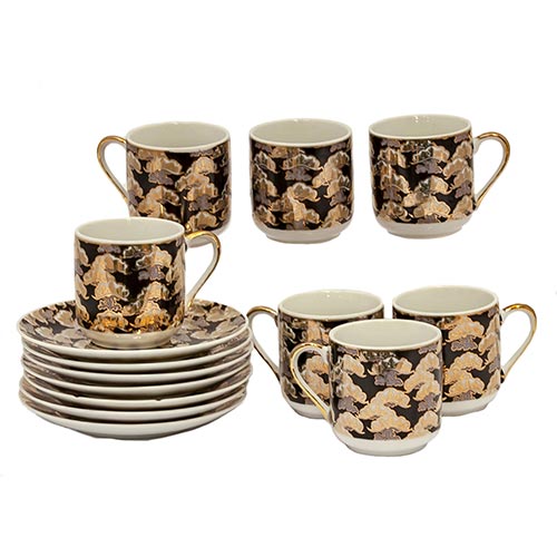 Sub.:2-On - Lote: 810 -  Lote de 7 tazas y 7 platos de caf en porcelana con decoracin de corte oriental.