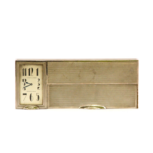 Sub.:2 - Lote: 1569 -  Reloj Art Dec� con caja para barajas en metal plateado.
