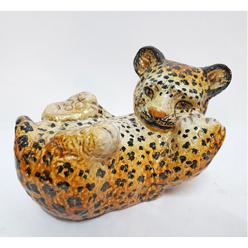 Sub.:2 - Lote: 1516 -  Cr�a de leona