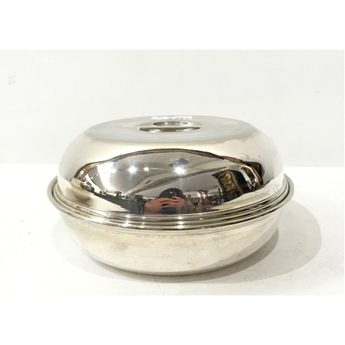 Sub.:2 - Lote: 1529 -  Mantenedor en metal plateado.