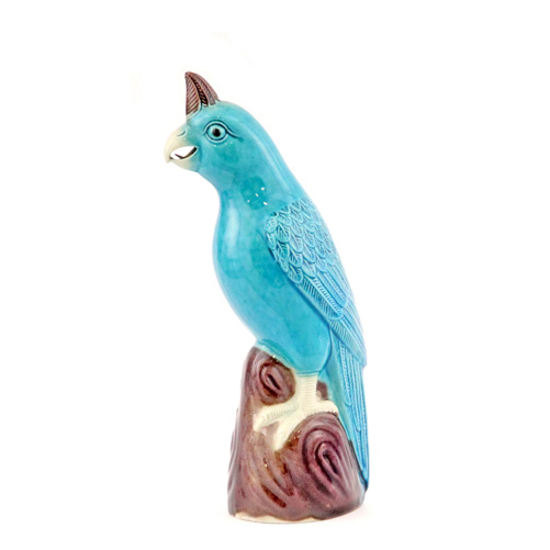 Sub.:2 - Lote: 1541 -  Loro en porcelana esmaltada.