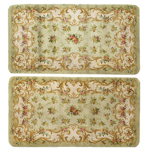 Sub.:2 - Lote: 174 -  Pareja de alfombras en lana con decoracin de motivos florales sobre fondo verde.