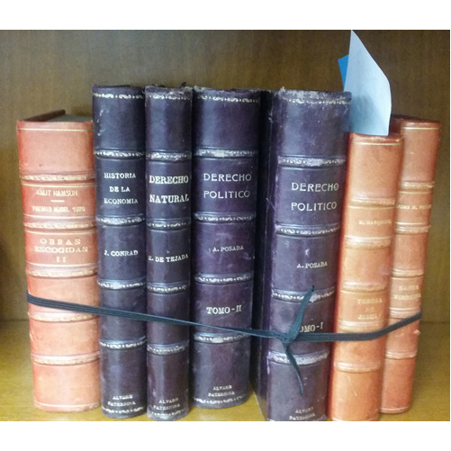Sub.:2 - Lote: 2012 -  Literatura. Lote de 7 vol�menes con obras de literatura, historia, derecho etc.