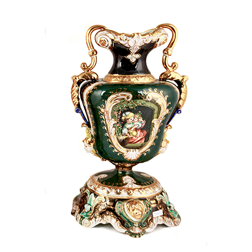 Sub.:20 - Lote: 187 -  Jarr�n en cer�mica vidriada con escenas pintadas.