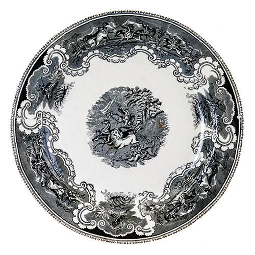 Sub.:20 - Lote: 1379 -  Plato en cer�mica de Cartagena. 