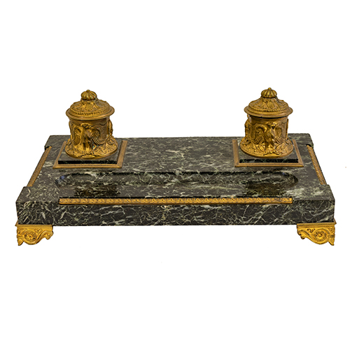 Sub.:20 - Lote: 1291 -  Escriban�a estilo Imperio realizada en m�rmol y bronce dorado .�poca Napole�n III.