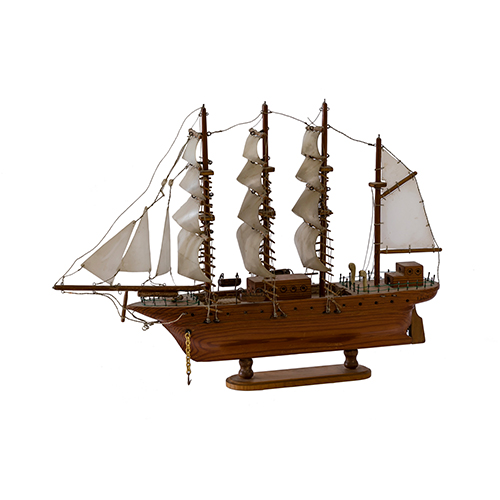 Sub.:20 - Lote: 1324 -  Maqueta de barco.
