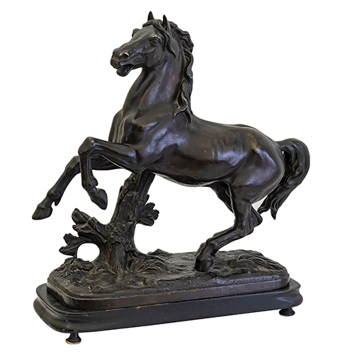 Sub.:20 - Lote: 1390 -  Caballo en corbeta