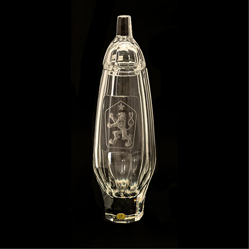 Sub.:21 - Lote: 1455 -  Botella en cristal checo con escudo de la ciudad de Zaragoza.
